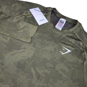 GYMSHARK Geo Seamless Lightweight Shirt Mens Medium Green Workout Athletic NEW